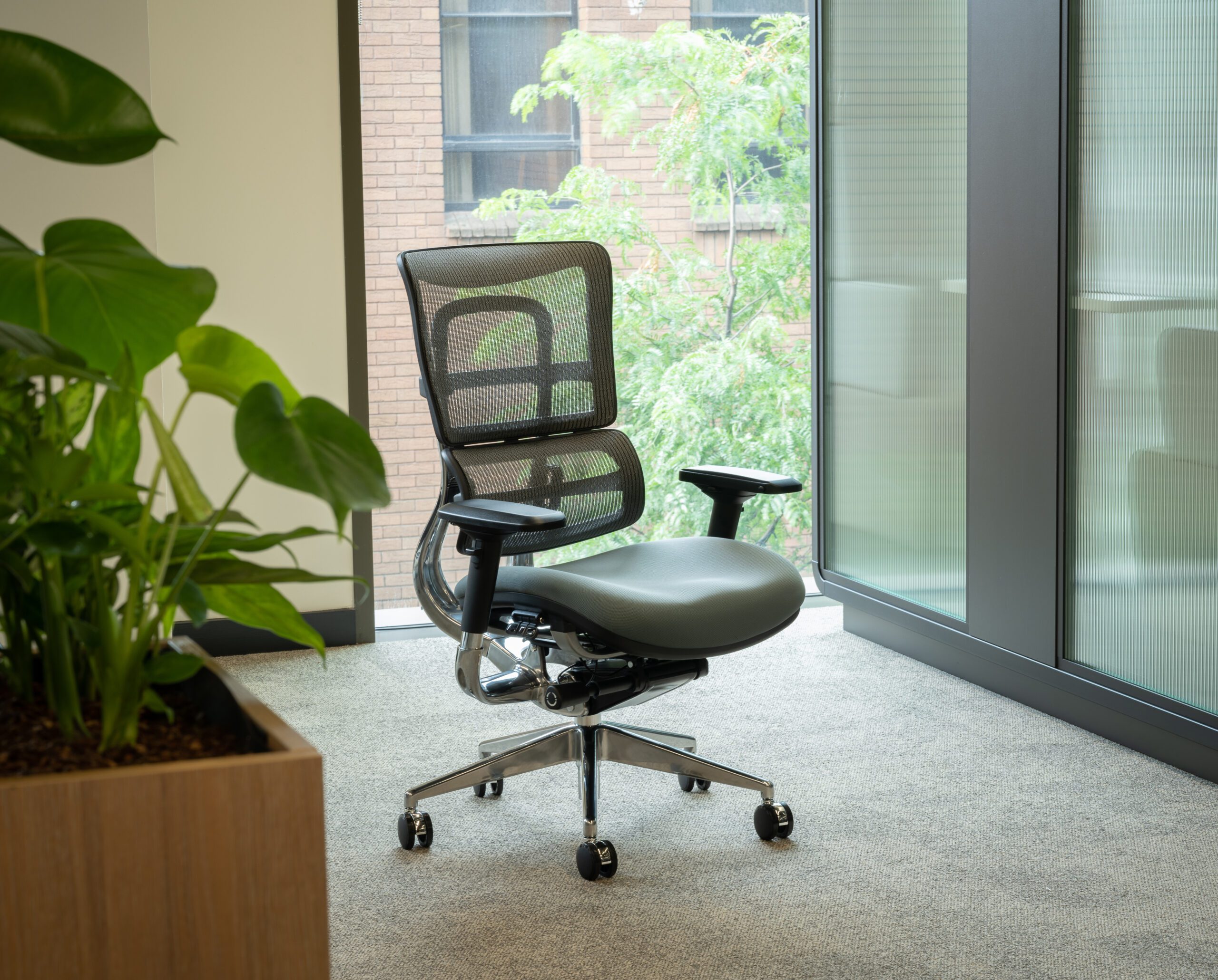 i29 Chair