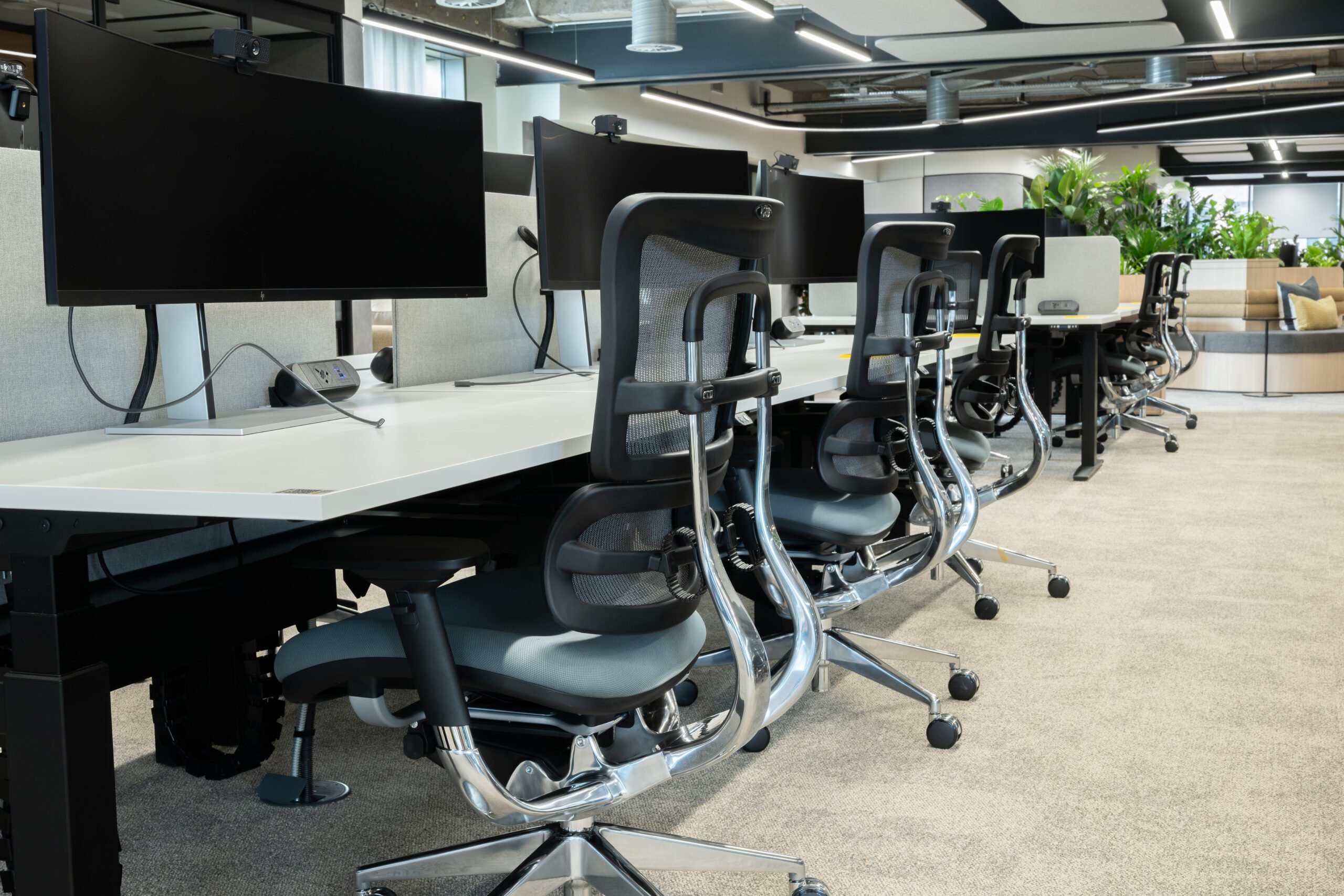 i29 Chair - Image 4