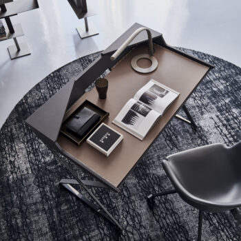Qwerty Desk
