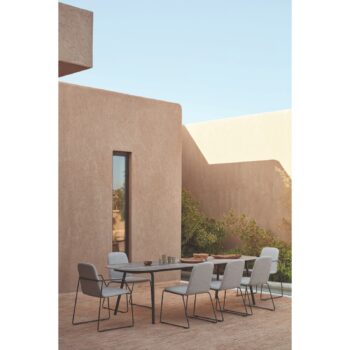 Minus Dining Table