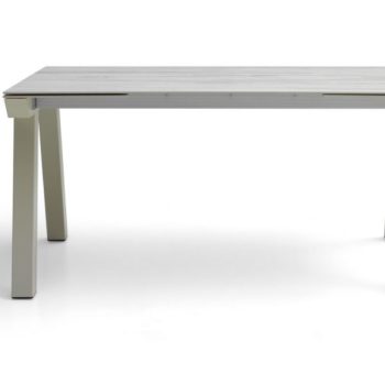 Nordic Plus Table closed