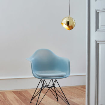 Nyta Tilt Globe Brass