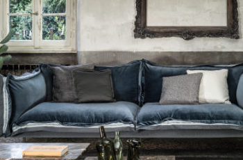 Auto-Reverse Sofa