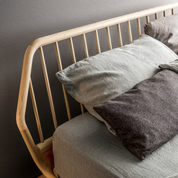 Trama Bed