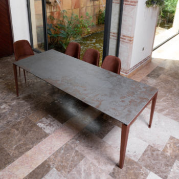 Dylan Table