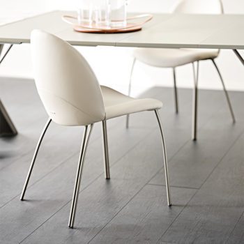 Holly chair