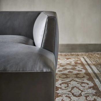 Panis Sofa